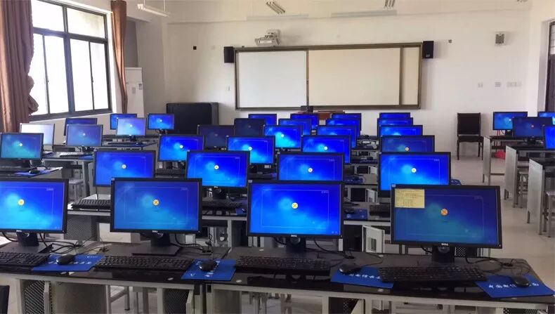 开云足球体育迷你主机在云教室中的应用